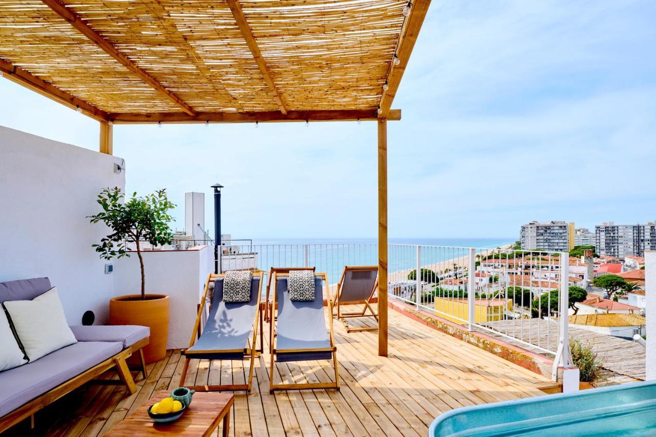 El Rancho At The Beach Blanes Buitenkant foto